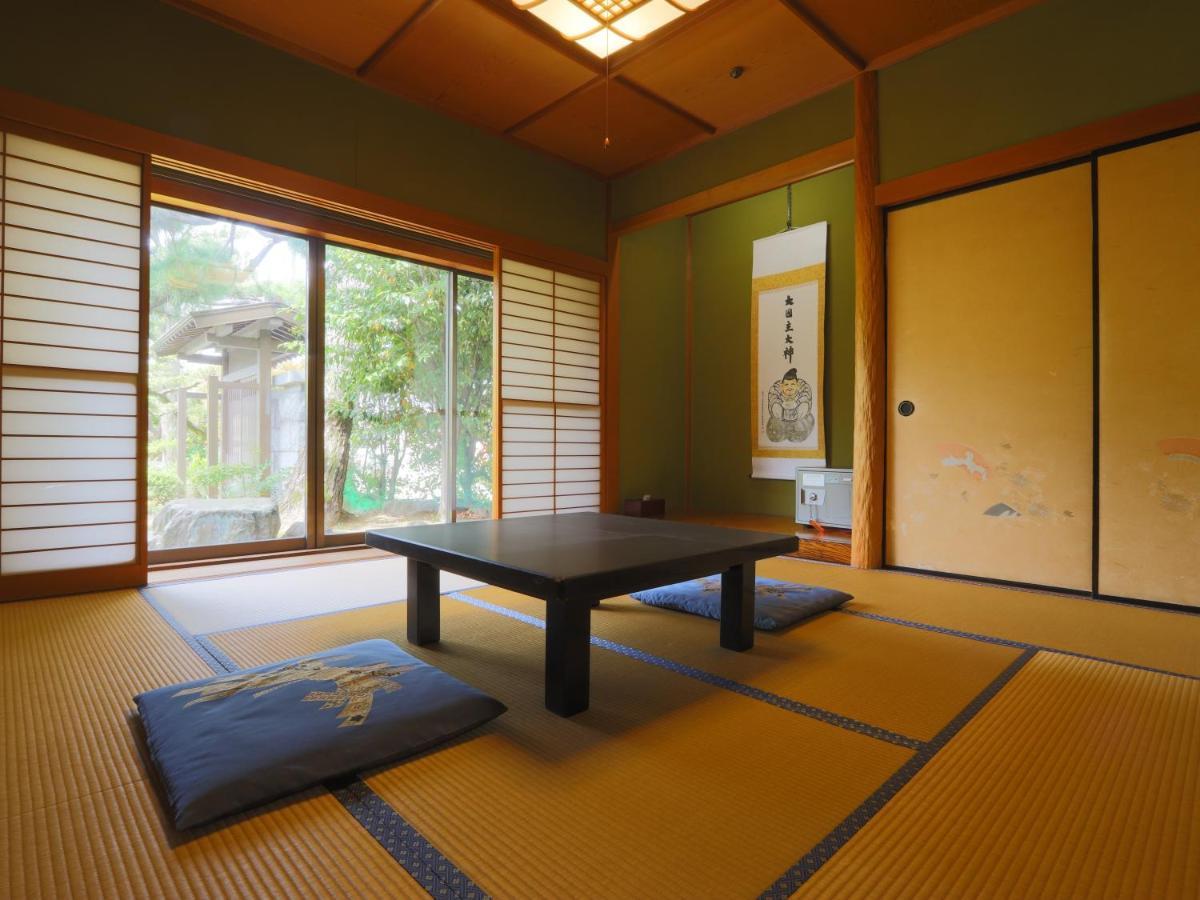 Ryokan Karasawa Канандзава Экстерьер фото